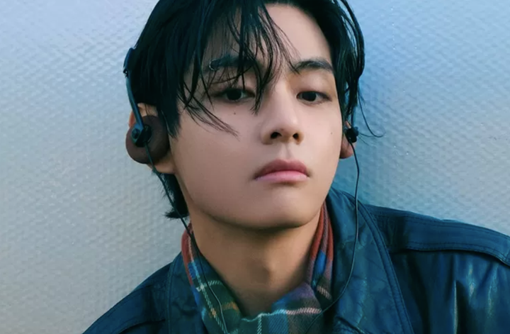 V (BTS) bị yêu cầu rời HYBE.