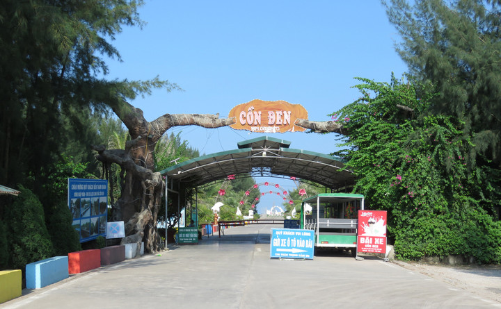 Khu du lịch sinh thái Cồn Đen (Thái Thụy, Thái Bình).