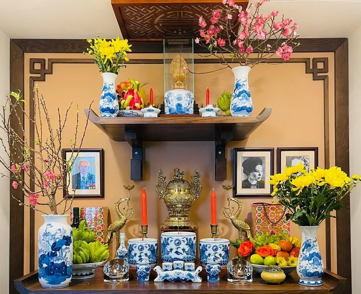 Dâng nước cúng trên bàn thờ thế nào cho đúng? (Ảnh: Atlantic Design)
