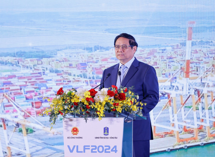 Thủ tướng Phạm Minh Chính đánh giá cao việc tổ chức Diễn đàn với quyết tâm cao, tinh thần đổi mới sáng tạo mạnh mẽ. (Ảnh: VGP/Nhật Bắc)