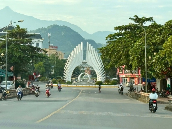 Trong 9 tháng năm 2024, tổng sản phẩm trên địa bàn tỉnh Hòa Bình (GRDP) ước tăng 7,11%. (Ảnh: VGP).