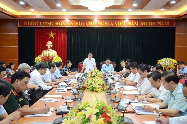 Ông Bùi Văn Khánh, Chủ tịch UBND tỉnh Hòa Bình cho biết, Hòa Bình định hướng thu hút đầu tư vào 4 lĩnh vực chính: sản xuất công nghiệp phụ trợ chất lượng cao, hiện đại; sản xuất, chế biến các mặt hàng nông - lâm - thủy sản; phát triển du lịch nghỉ dưỡng; phát triển đô thị gắn với sinh thái.