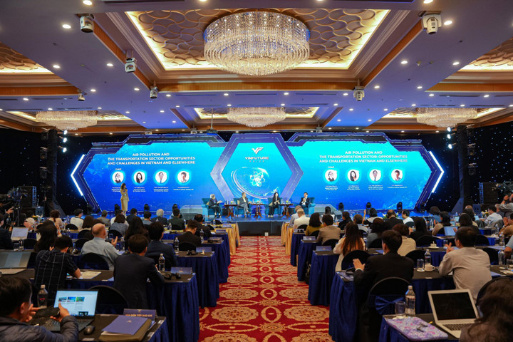 Tọa đàm VinFuture quy tụ những trí tuệ hàng đầu thế giới cùng thảo luận về các vấn đề cấp thiết toàn cầu.