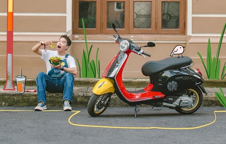Vespa Primavera Disney Mickey Mouse 125. (Ảnh: Vespa)