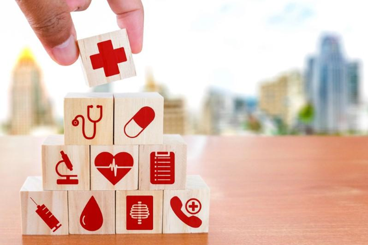 Bảo hiểm sức khỏe hỗ trợ nhiều chi phí chăm sóc sức khỏe như giường bệnh, điều trị nội - ngoại trú…