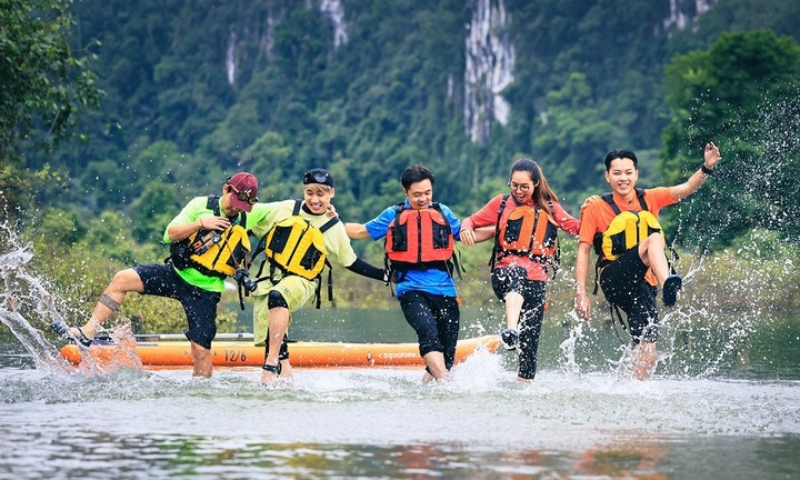 Dù không phải là thời điểm lý tưởng cho nhiều du khách, nhưng mùa mưa ở Quảng Bình lại mang đến những trải nghiệm độc đáo và vẻ đẹp rất riêng.