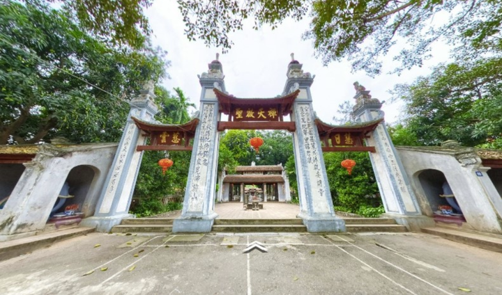 Chùa Láng có lịch sử gần 900 năm.