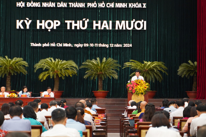Toàn cảnh kỳ họp.