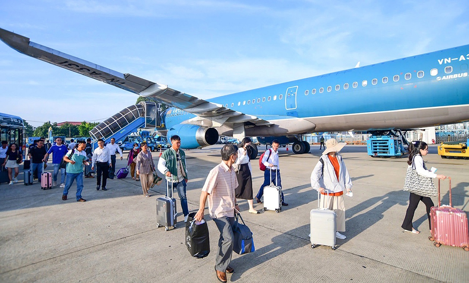 Vé máy bay Tết khan hiếm. (Ảnh minh hoạ).