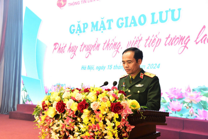 Giao lưu giữa Binh chủng Thông tin liên lạc và Tập đoàn Trường Tươi - 2