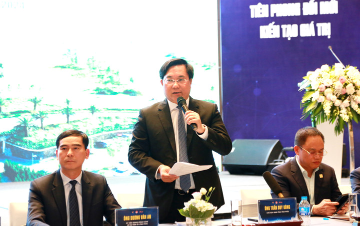 Chủ tịch UBND tỉnh Vĩnh Phúc Trần Duy Đông phát biểu tại chương trình. (Ảnh: Thế Hùng)