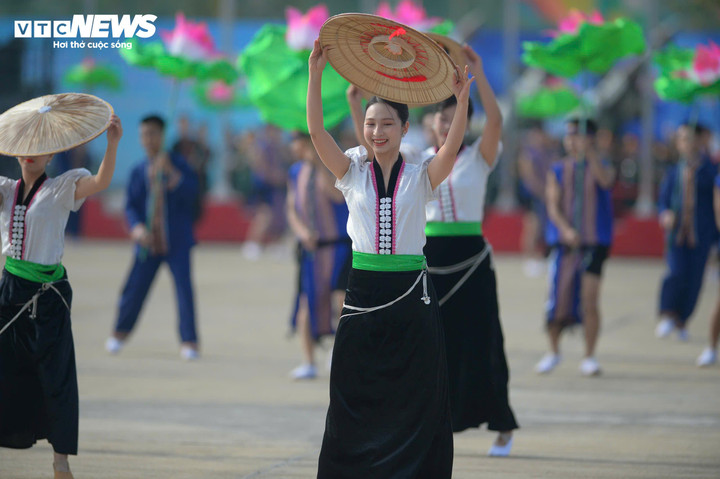 TRỰC TIẾP: Khai mạc Triển lãm Quốc phòng quốc tế Việt Nam 2024 - 11