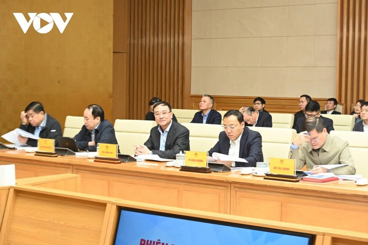 Các đại biểu dự phiên họp