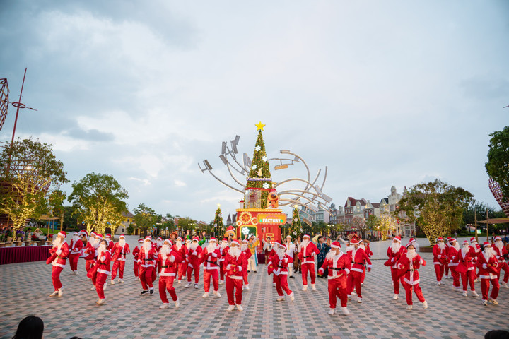 Rộn ràng chuỗi lễ hội Giáng sinh khắp ba miền của Vinpearl & VinWonders - 3