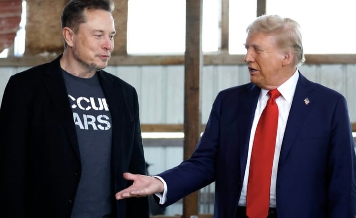 Tỷ phú Elon Musk (trái) và Tổng thống đắc cử Mỹ Donald Trump (phải). (Ảnh: Getty)