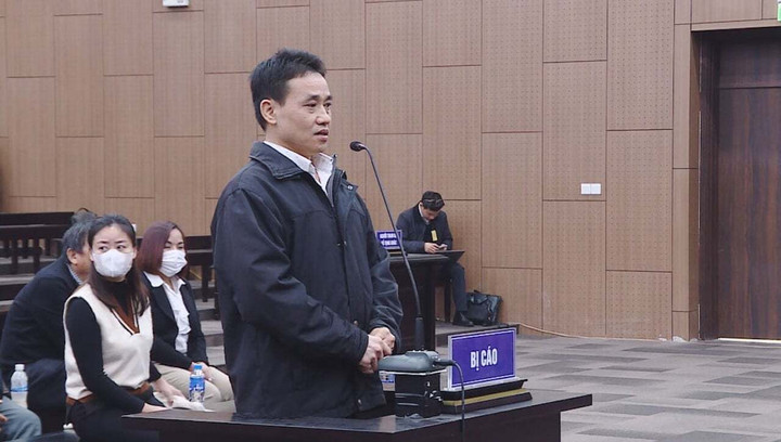 Bị cáo Trần Tùng tại toà.