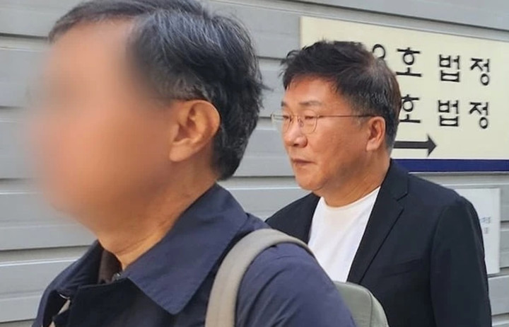 Yoo Young Jae không nhận tội trước tòa. Ảnh: Chosun.