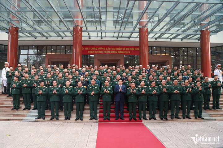 Chủ tịch nước Lương Cường và các đại biểu dự hội nghị.