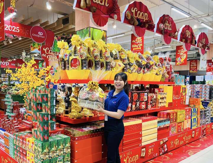 Sắc xuân tưng bừng tại hệ thống Saigon Co.op.