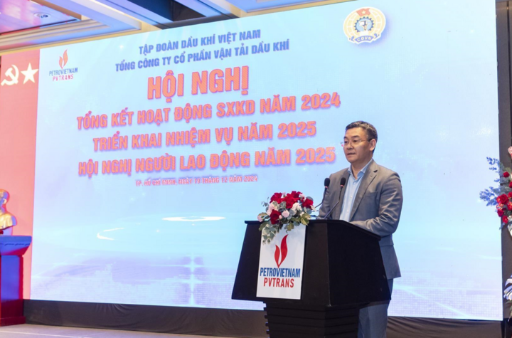 Ông Lê Mạnh Cường - Phó Tổng Giám đốc Petrovietnam - ghi nhận những thành quả đã đạt được của PVTrans.