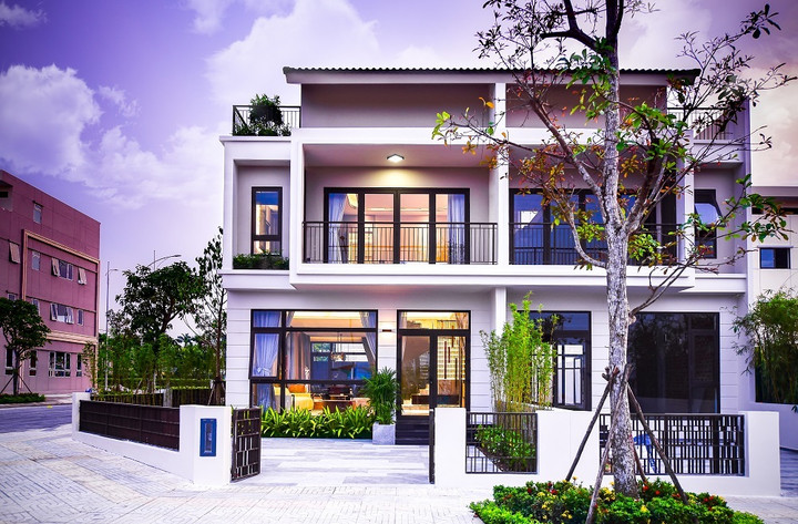 Giá trị đầu tư lẫn an cư đều được đáp ứng hoàn hảo bởi đa dạng các dòng sản phẩm nhà phố và shophouse.