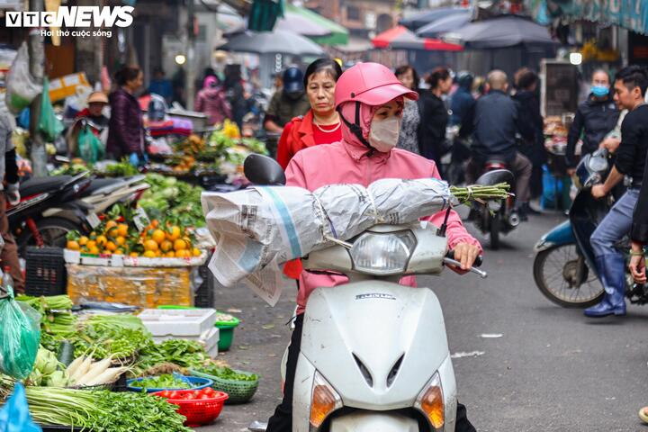 Thị trường mùng 1 cuối cùng của năm Giáp Thìn: Giá cau tăng gấp đôi - 18