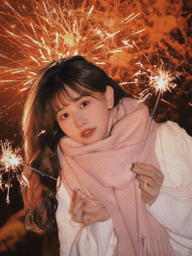 Sẵn sàng cầm máy ảnh đón khoảnh khắc countdown. (Ảnh: Meitu)