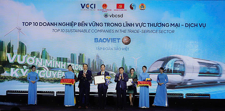 Bảo Việt lọt Top 10 DN bền vững.