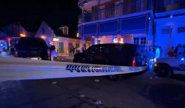 Cảnh sát phong tỏa hiện trường vụ lao xe tại New Orleans. (Ảnh: CBS News)