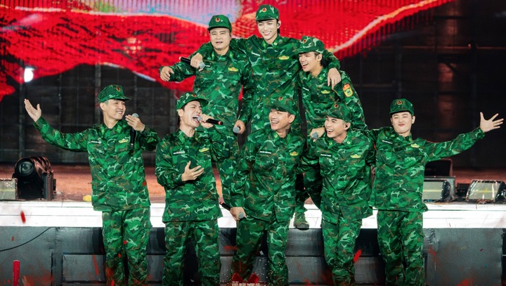 Các anh tài đem đến cho khán giả nhiều tiết mục bùng nổ.