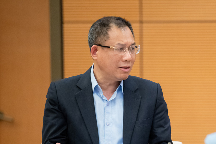 Phó Tổng Giám đốc Bảo hiểm xã hội Việt Nam Lê Hùng Sơn. (Ảnh: quochoi.vn)