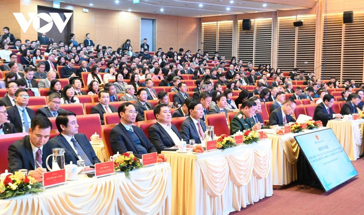 Các đại biểu dự hội nghị.