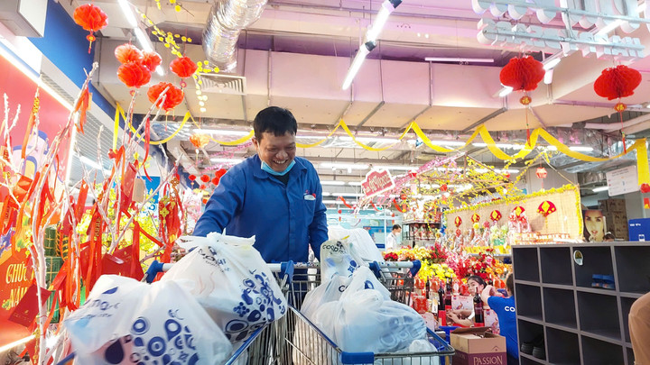 Các đơn hàng online tăng vọt tại Co.opmart.