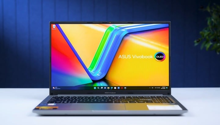 ASUS Vivobook 15 OLED A1505VA-MA492W.