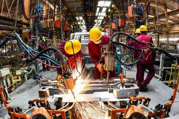 Mục tiêu tăng trưởng GDP 2025 ở mức hai con số là nền tảng quyết định để đến năm 2045 người dân Việt Nam có được mức sống của quốc gia có thu nhập cao. (Ảnh minh họa)