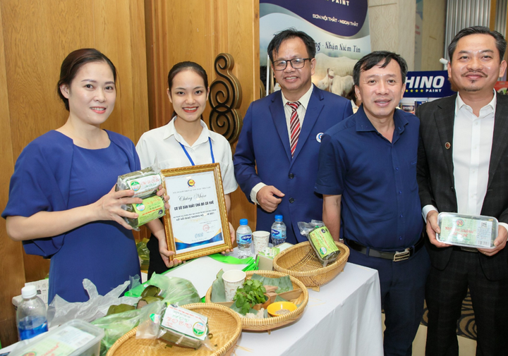 Chả bò cô Huệ: Giữ vững giá trị truyền thống mùa Tết 2025 - 5