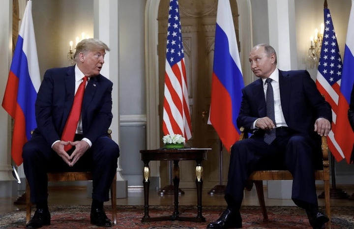 Tổng thống đắc cử Mỹ Donald Trump (trái) và Tổng thống Nga Vladimir Putin (phải). (Ảnh: Reuters)