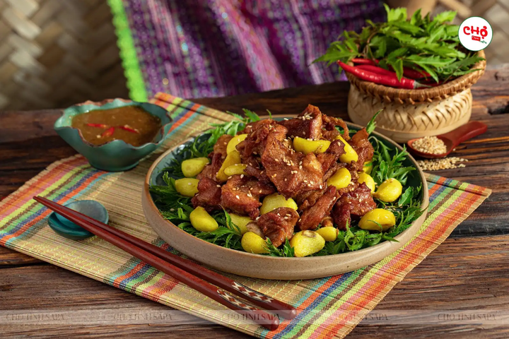 Món Bê chao Mộc Châu. (Ảnh: Nhà hàng Chợ tình Sapa)