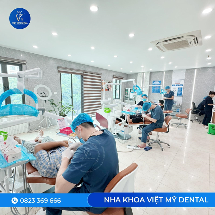 Đội ngũ y bác sĩ có trình độ chuyên môn.