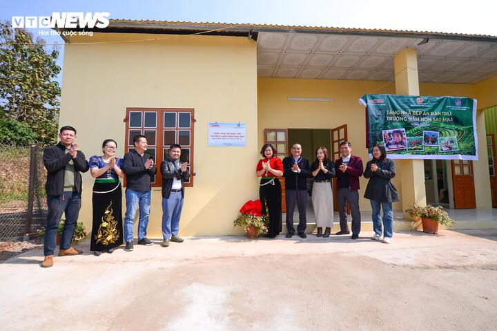 Báo điện tử VTC News trao bếp ăn bán trú cho trường mầm non khó khăn ở Sơn La - 3