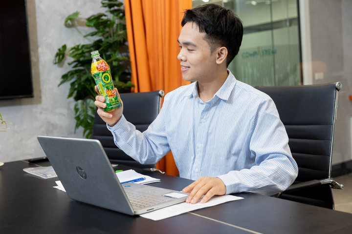 Tết đến với sự háo hức, rộn ràng, nhưng cũng kèm thêm nhiều trăn trở, áp lực và căng thẳng về công việc và lương thưởng cuối năm.