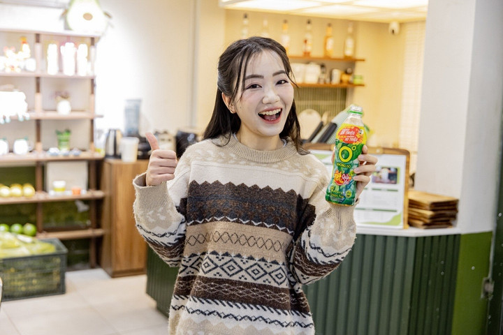 Nhiều người trẻ giảm căng thẳng với Trà Xanh Không Độ và háo hức săn các giải thưởng khủng, trong đó giải nhất lên tới 250 triệu đồng để tưng bừng đón Tết.