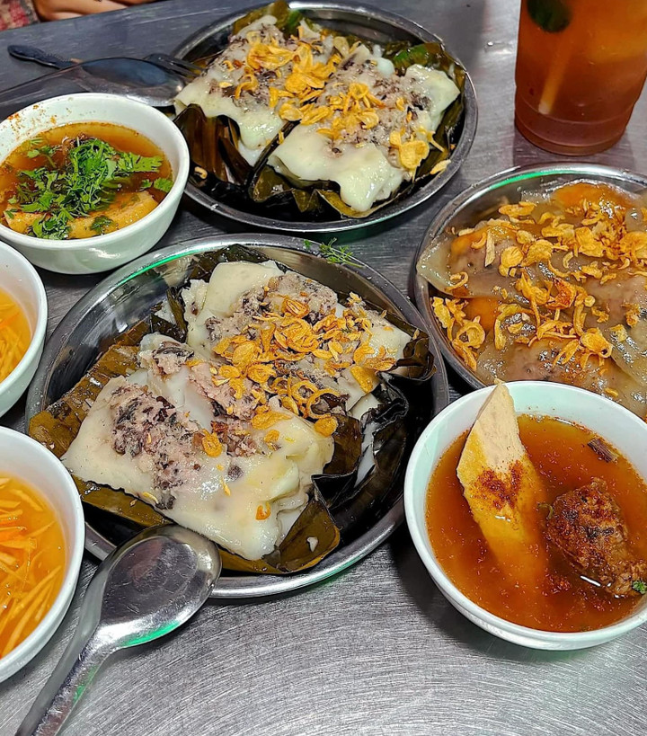 Bánh bèo là thức quà vặt yêu thích của người Hải Phòng.