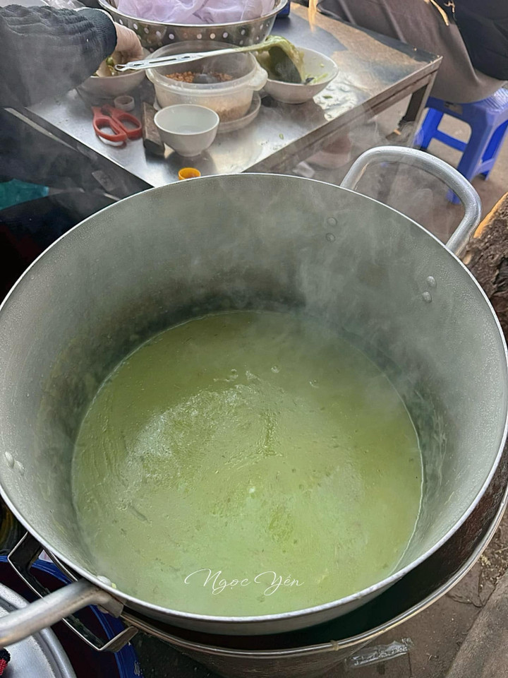 Màu xanh non bắt mắt chính là điểm nhấn của món ăn. (Ảnh: Ngọc Yến)