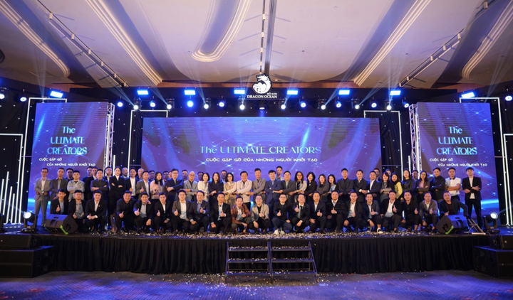 Đại diện chủ đầu tư và đối tác chiến lược dự án Dragon Ocean Đồ Sơn tại sự kiện The Ultimate Creators.