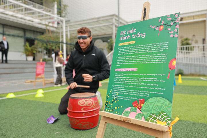 Từng cái tên, từng hoạt động vừa gợi nhắc không khí tưng bừng của ngày Tết truyền thống, vừa đánh dấu những cảm xúc tích cực mà mỗi thành viên trong gia đình cùng nhau lan tỏa và khắc ghi. Trải nghiệm cũng là dịp giúp các bạn nhỏ hiểu hơn về văn hóa ngày Tết cổ truyền.