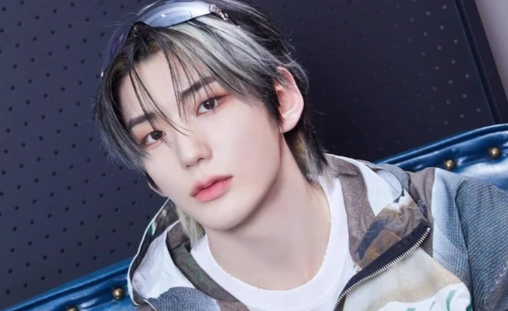 Hwon rời nhóm sau cáo buộc làm trai bao.