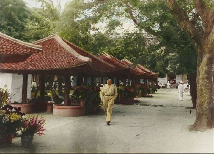 Quán hoa có tuổi đời 80 năm, trở thành nét đẹp kiến trúc độc đáo tại khu vực dải trung tâm thành phố. (Ảnh sưu tầm)