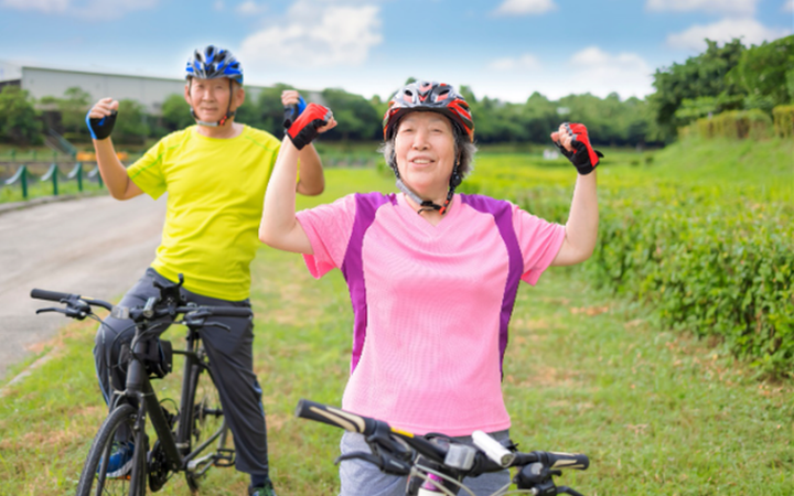 Hiểu rõ đặc điểm và công dụng của từng loại sản phẩm khiến người lớn tuổi lựa chọn đúng sản phẩm tã quần.