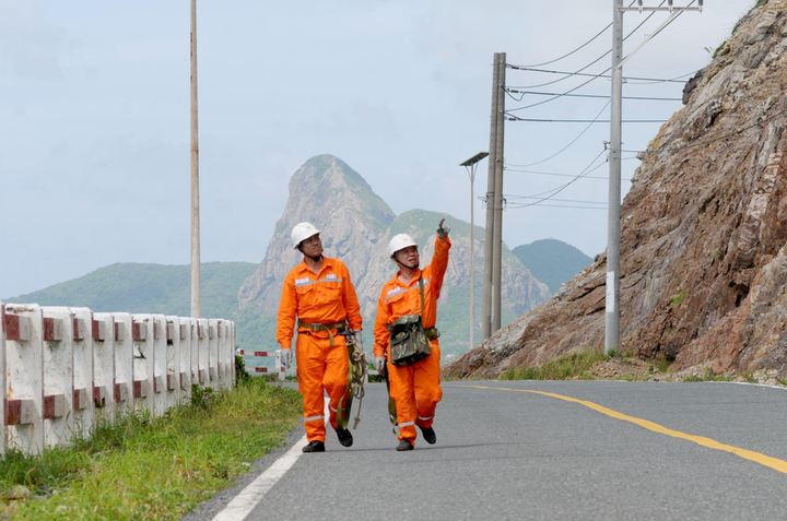 Số hóa dịch vụ điện, EVNSPC nâng cao trải nghiệm cho khách hàng - 2